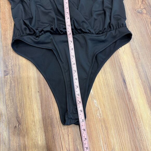 SHEIN NWT Sexy Sleeveless Deep V Black Bodysuit With Ruching Size Large - Picture 10 of 10